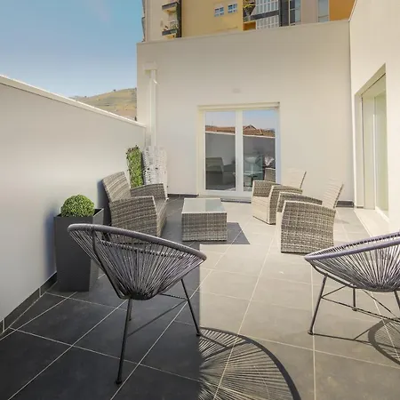 Casa Dos 4 Caminhos - Douro 3* Peso da Régua